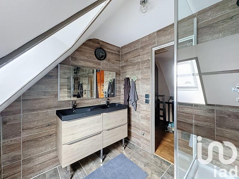 Maison - 152 m² - 7 pièces