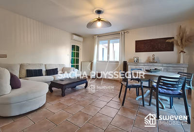 Maison - 94 m² - 4 pièces