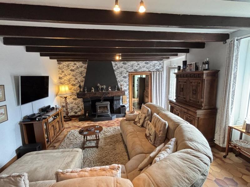 Maison - 148 m² - 8 pièces