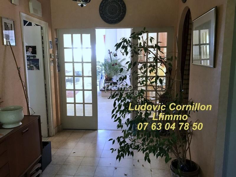 Maison - 207 m² - 11 pièces