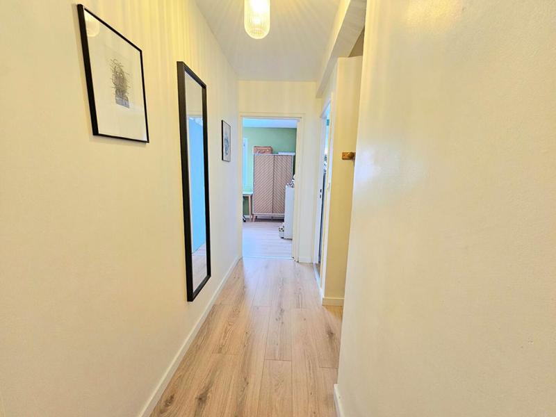 Appartement - 84 m² - 4 pièces