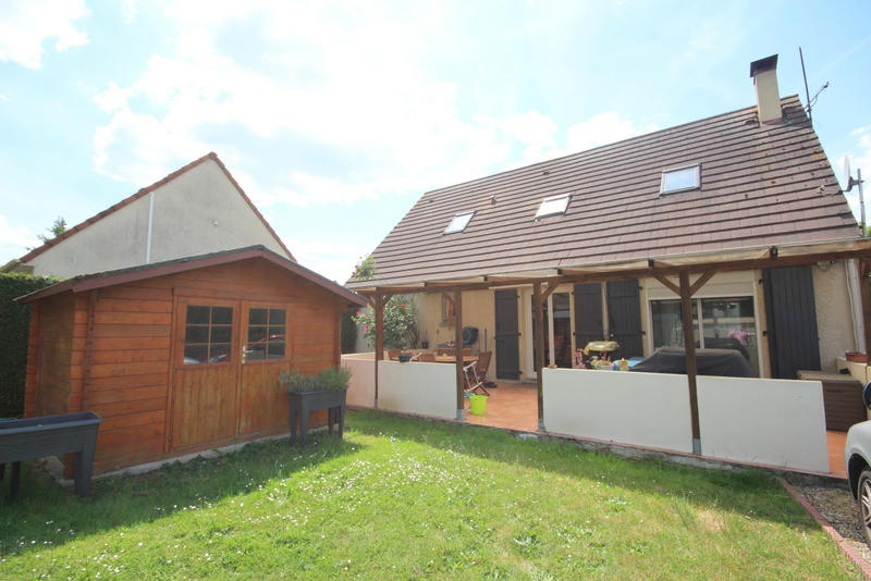 Maison - 136 m² - 6 pièces