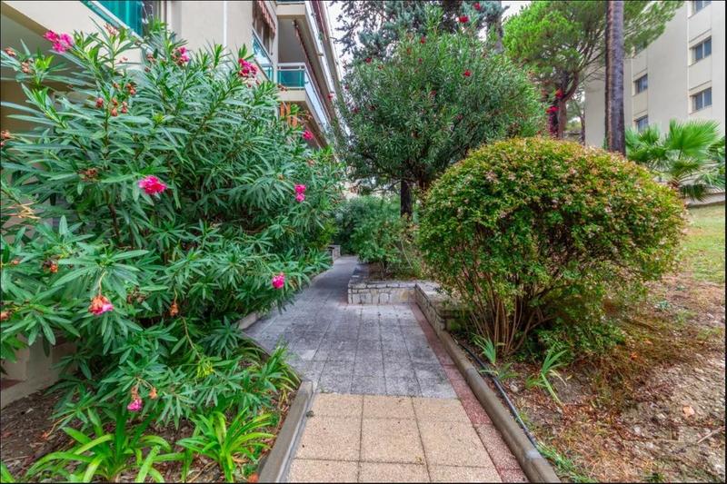 Appartement - 94 m² - 4 pièces