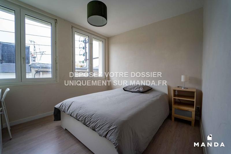 Chambre - 9 m² - 6 pièces