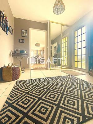 Maison - 192 m² - 8 pièces