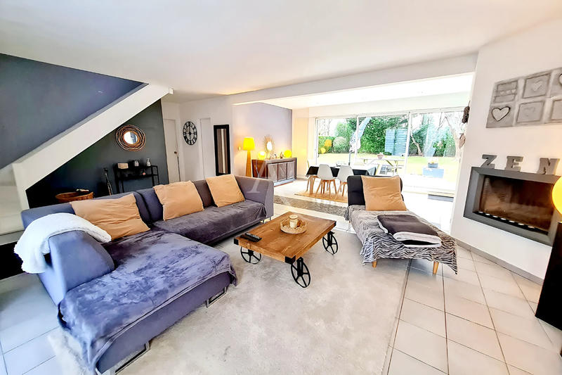 Maison - 140 m² - 6 pièces