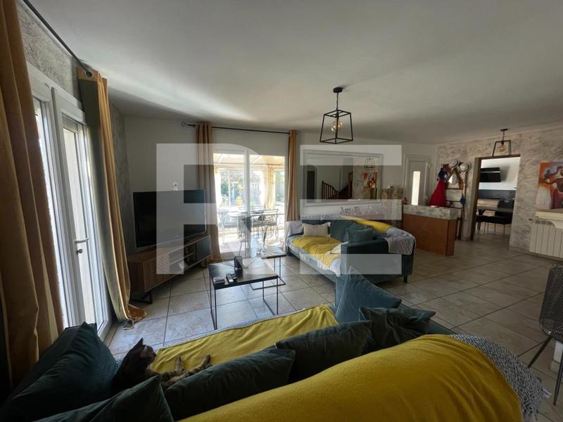 Maison - 160 m² - 7 pièces