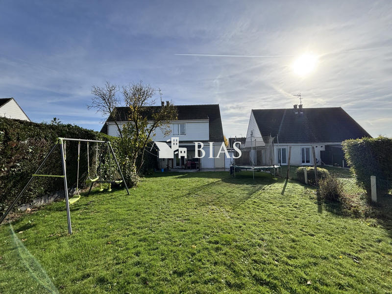 Maison - 96 m² - 4 pièces