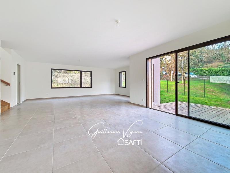 Maison - 147 m² - 6 pièces