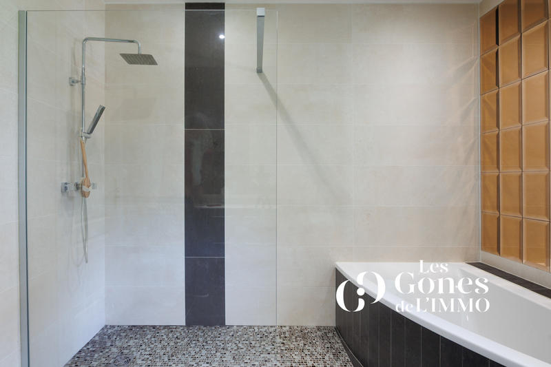 Villa - 185 m² - 7 pièces