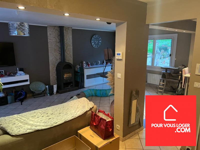 Maison - 90 m² - 5 pièces