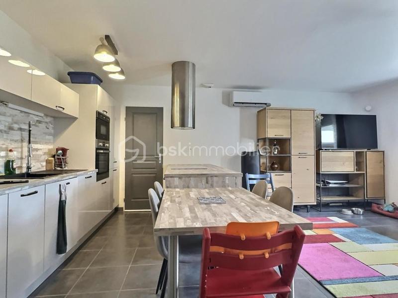 Maison - 82 m² - 5 pièces