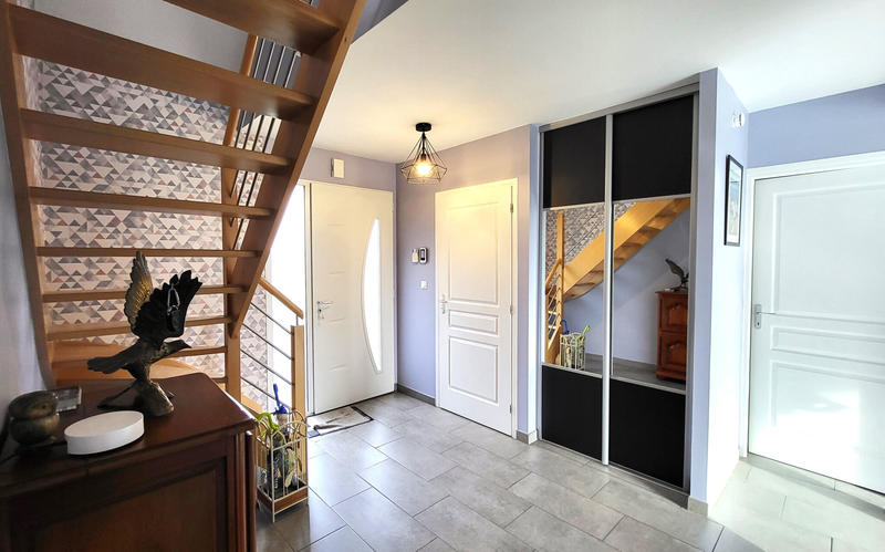 Maison - 122 m² - 7 pièces