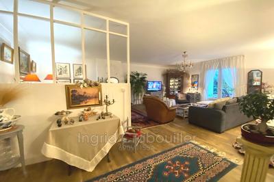 Appartement - 147 m² - 5 pièces