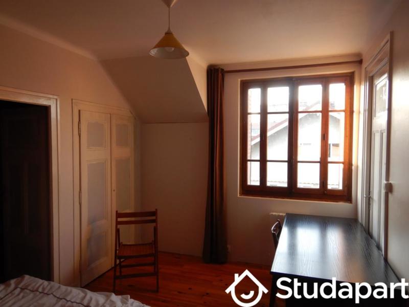 Chambre - 15 m² - 1 pièce