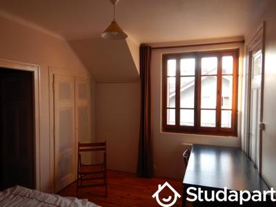 Chambre - 15 m² - 1 pièce