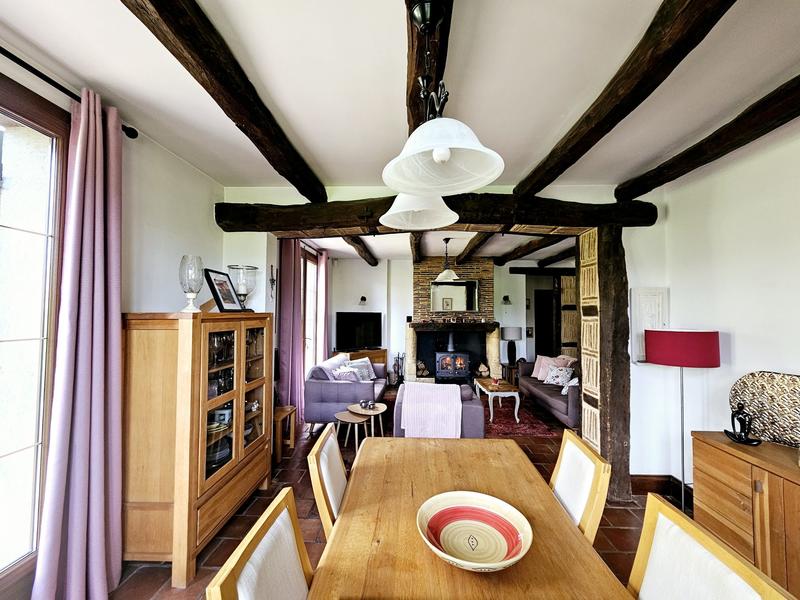 Maison traditionnelle - 135 m² - 7 pièces