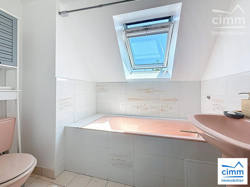 Maison traditionnelle - 112 m² - 6 pièces