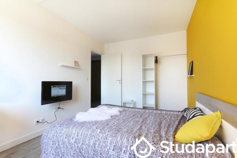 Chambre - 11 m² - 1 pièce