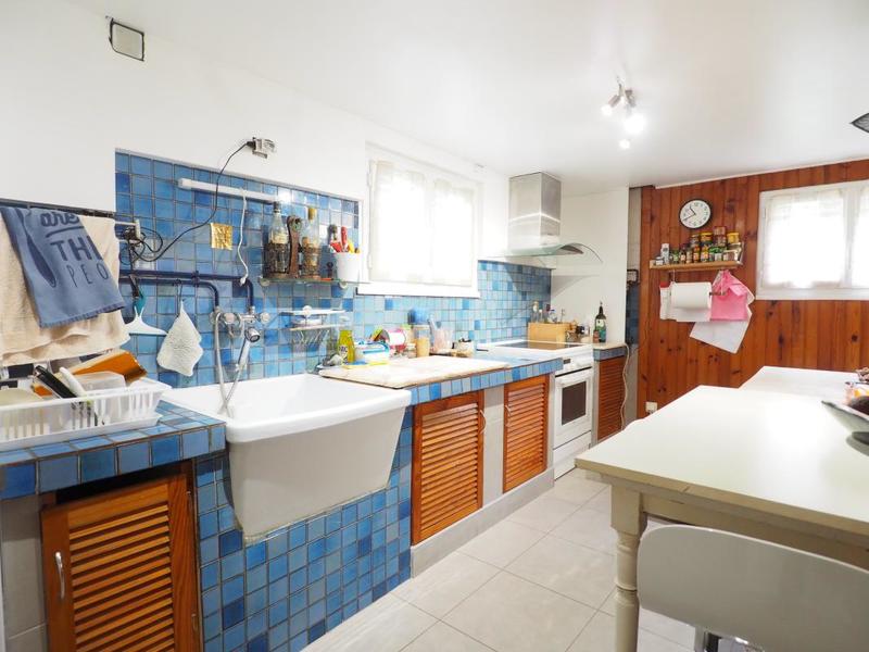 Pavillon - 130 m² - 6 pièces