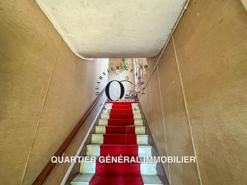 Maison de maîtres - 300 m² - 6 pièces