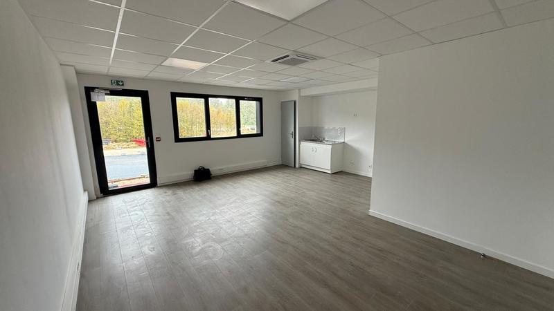 Entrepôt - 286 m² - 4 pièces