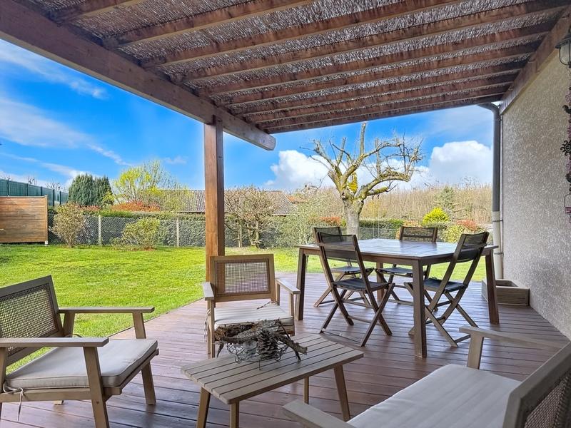 Maison - 228 m² - 6 pièces