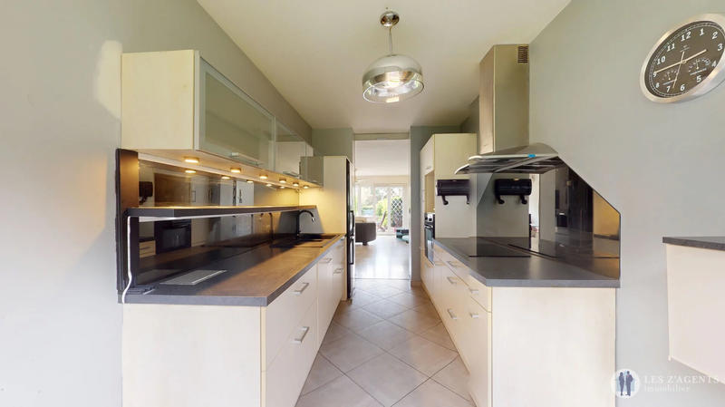 Appartement - 79 m² - 3 pièces