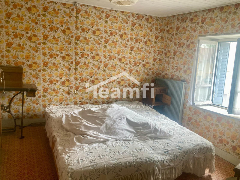 Maison - 85 m² - 5 pièces