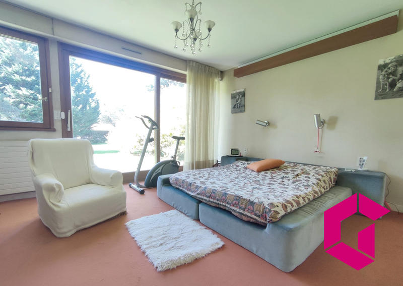 Villa - 250 m² - 11 pièces