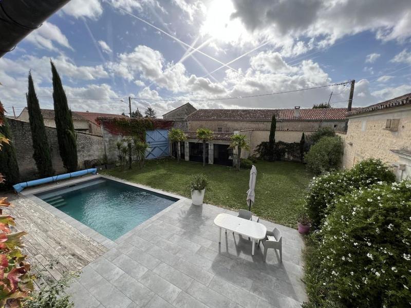 Maison ancienne - 350 m²