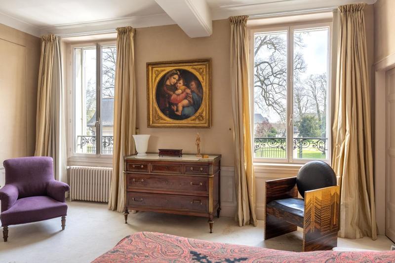 Maison - 300 m² - 5 pièces