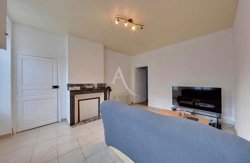 Immeuble - 10 pièces