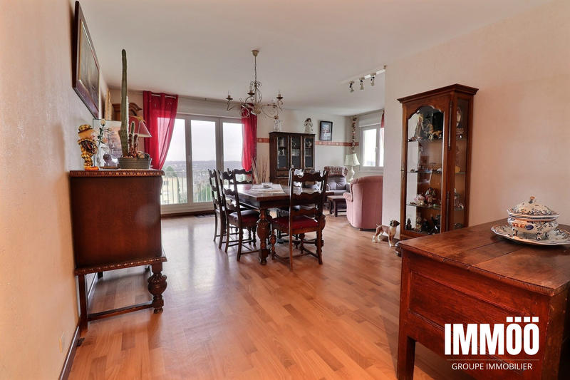 Appartement - 93 m² - 4 pièces