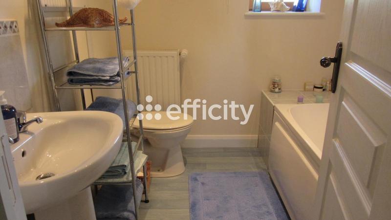 Maison - 269 m² - 9 pièces