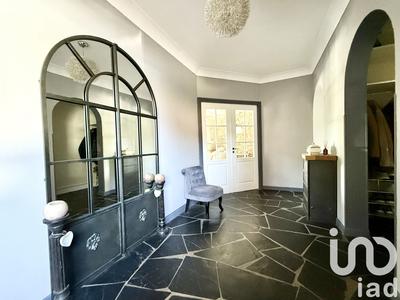 Maison - 300 m² - 7 pièces