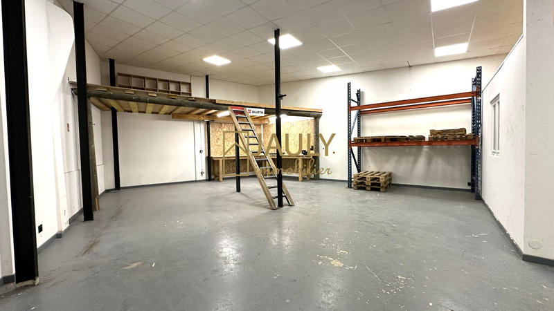 Entrepôt - 100 m²