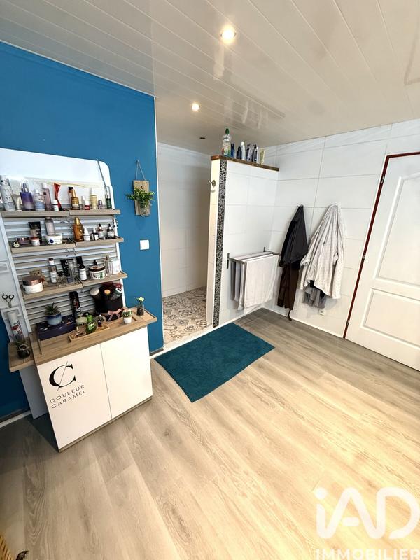 Maison - 224 m² - 8 pièces