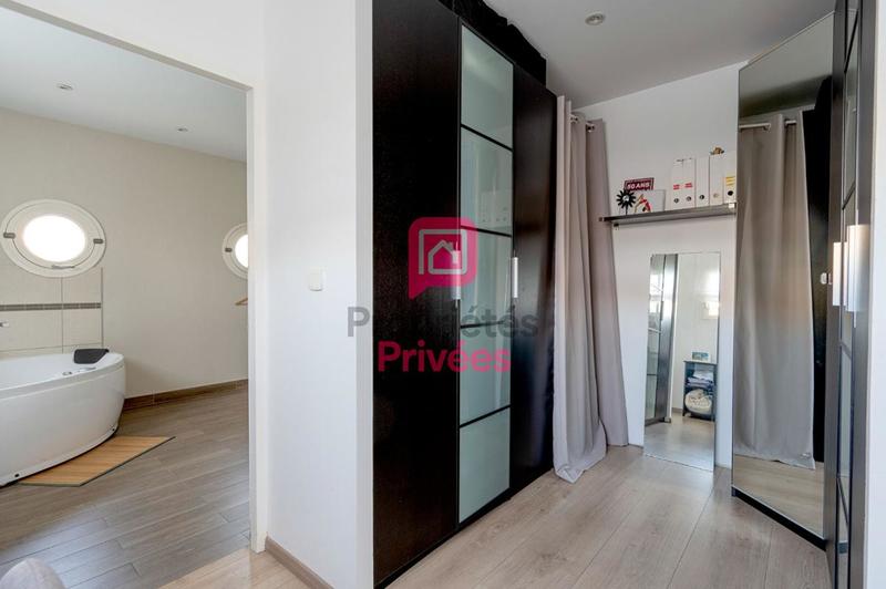 Maison - 175 m² - 6 pièces