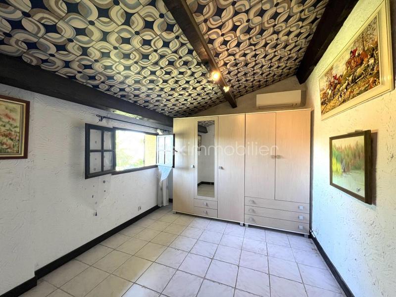 Propriété - 145 m² - 6 pièces