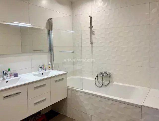 Maison - 170 m² - 7 pièces