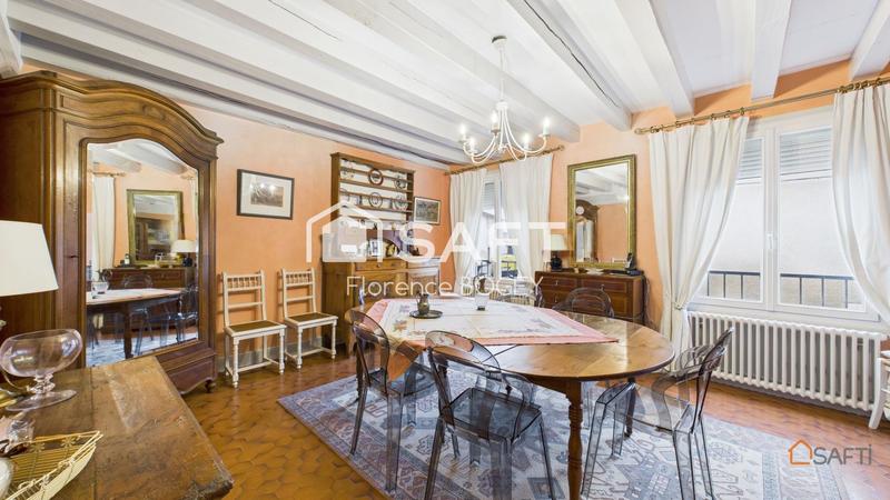 Maison de ville - 248 m² - 8 pièces