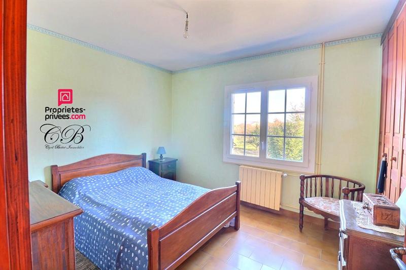 Maison - 180 m² - 6 pièces