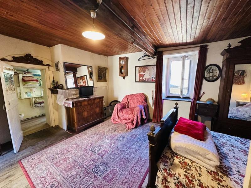 Maison de village - 145 m² - 7 pièces