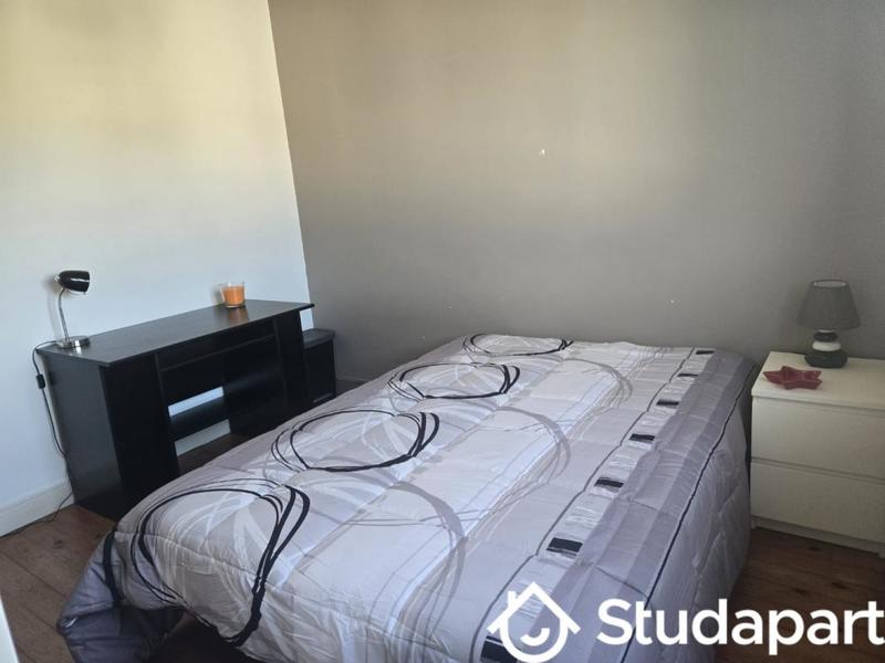 Chambre - 11 m² - 1 pièce