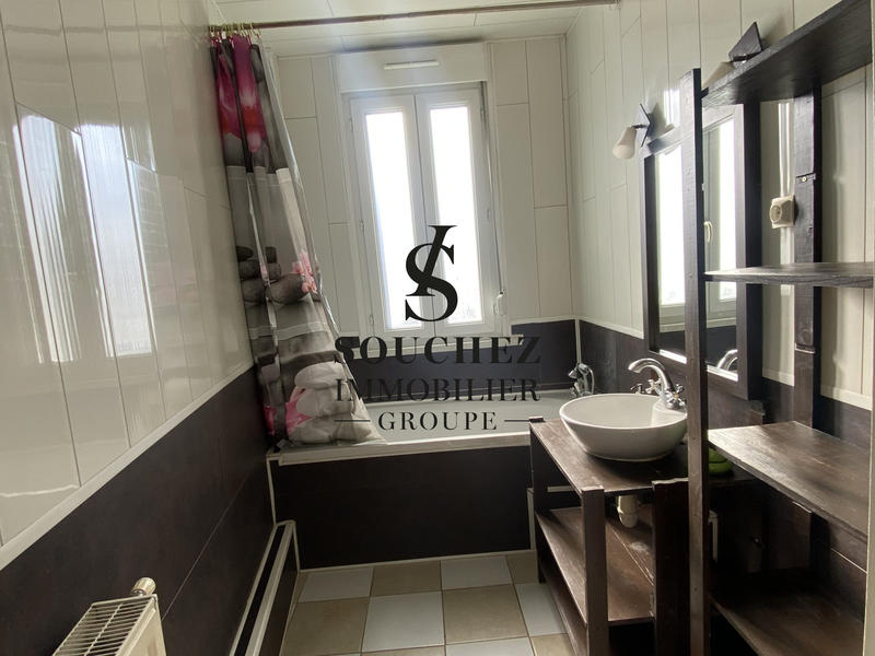 Maison - 95 m² - 5 pièces