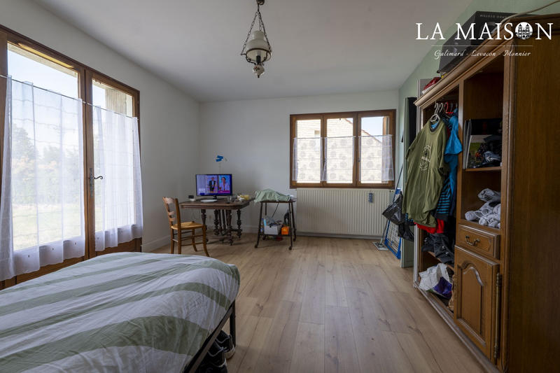 Maison - 170 m² - 7 pièces