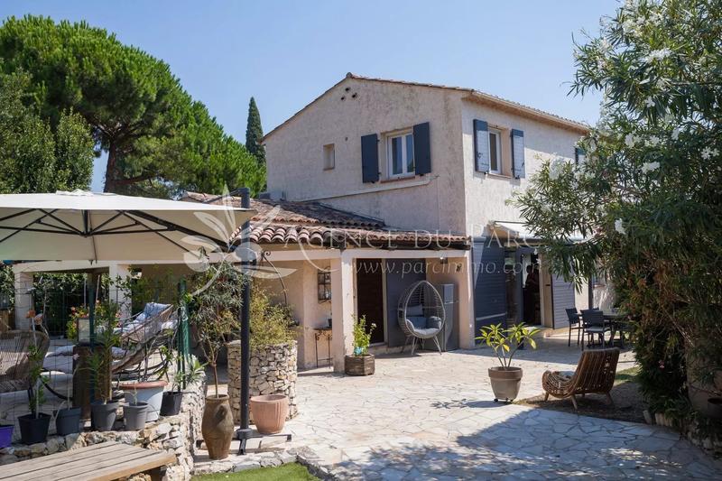 Villa - 171 m² - 5 pièces