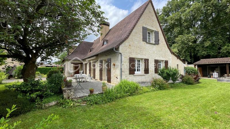 Propriété - 167 m² - 6 pièces