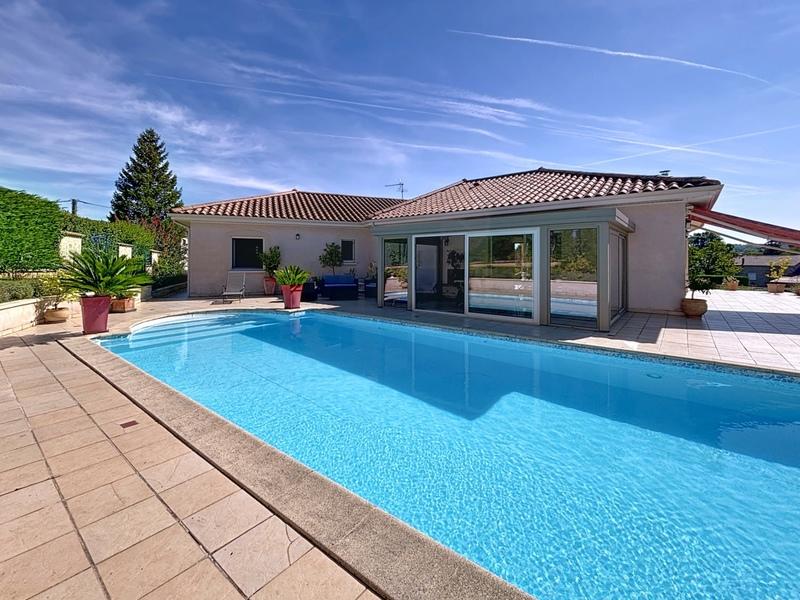 Maison - 193 m² - 7 pièces